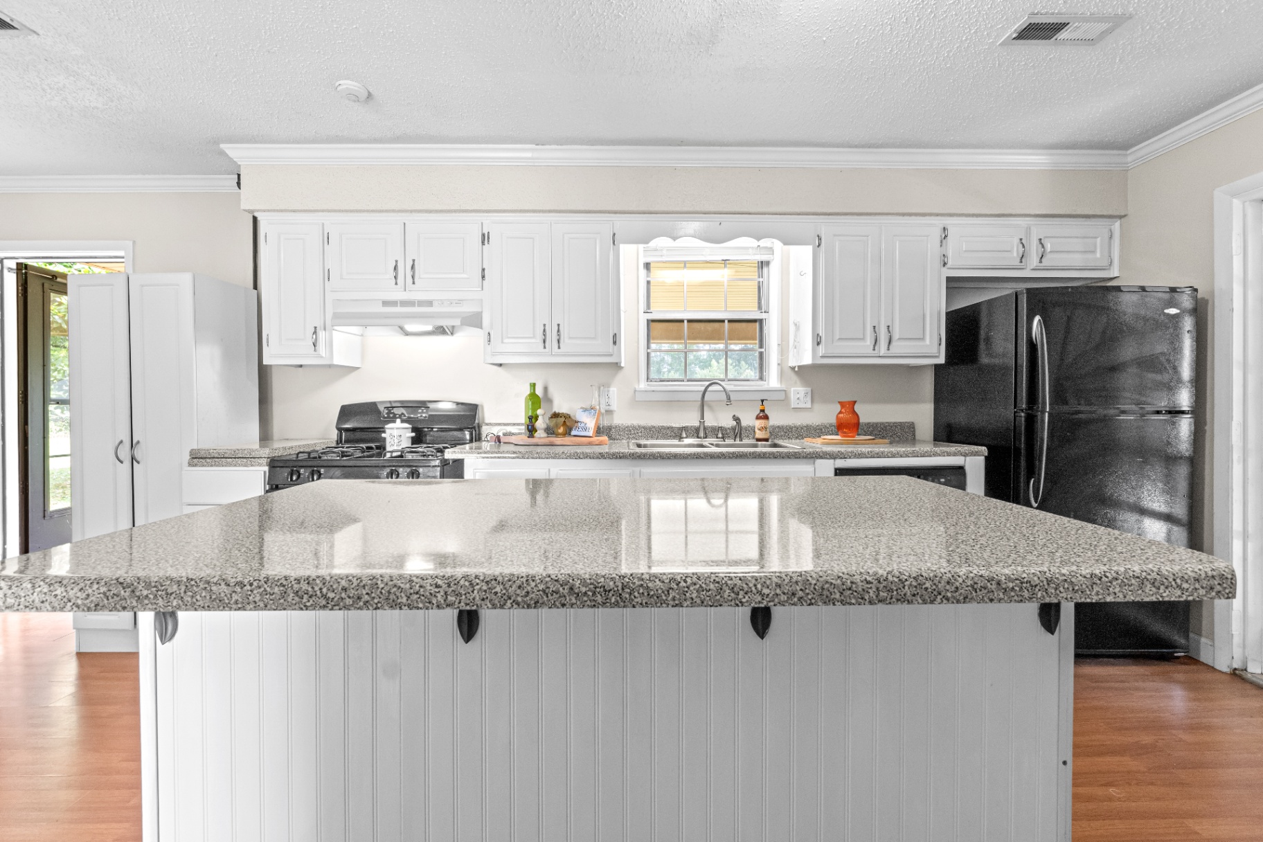Kitchen island